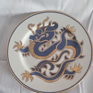 Elegant Blue and Gold Dragon Plate